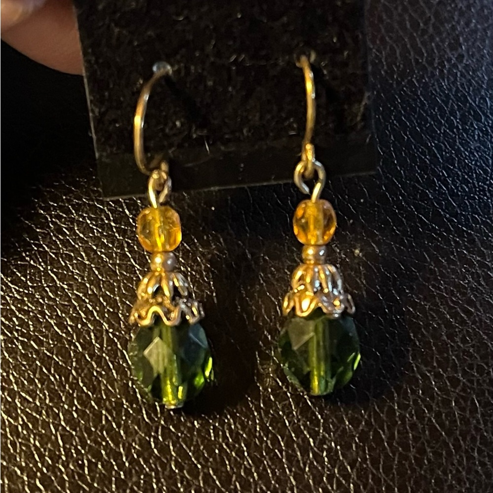 Lovely Green and gold crystal drop earrings
